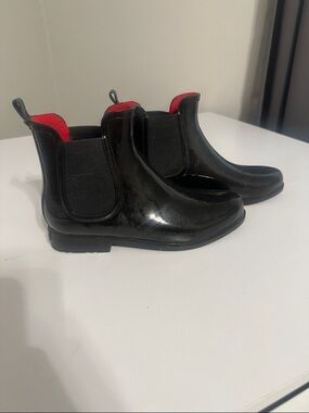 Women’s Black Patten Electric Karma Boots with Red Lining size 10